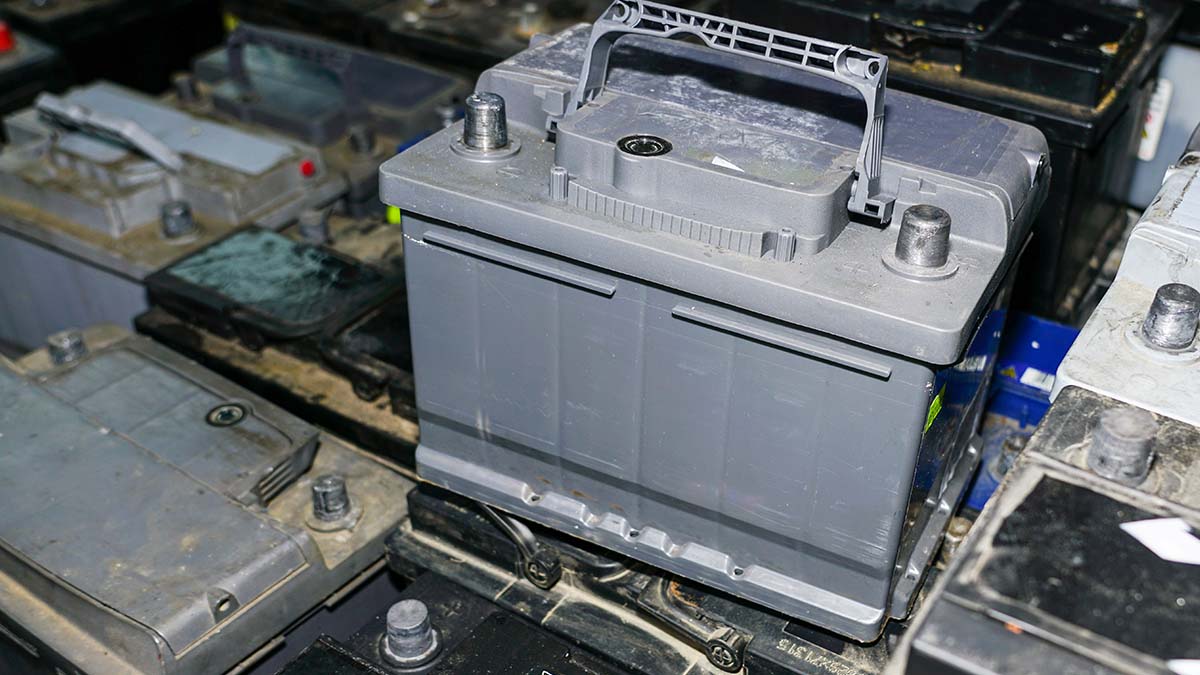 How-to-dispose-of-car-batteries-top-image.jpg
